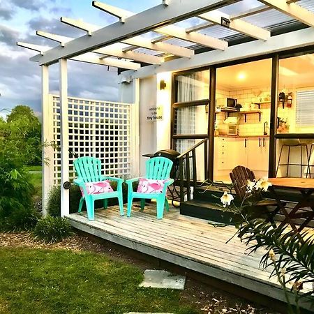 Rustling Oaks Nz Tropical Tiny House Villa Tamahere Екстериор снимка