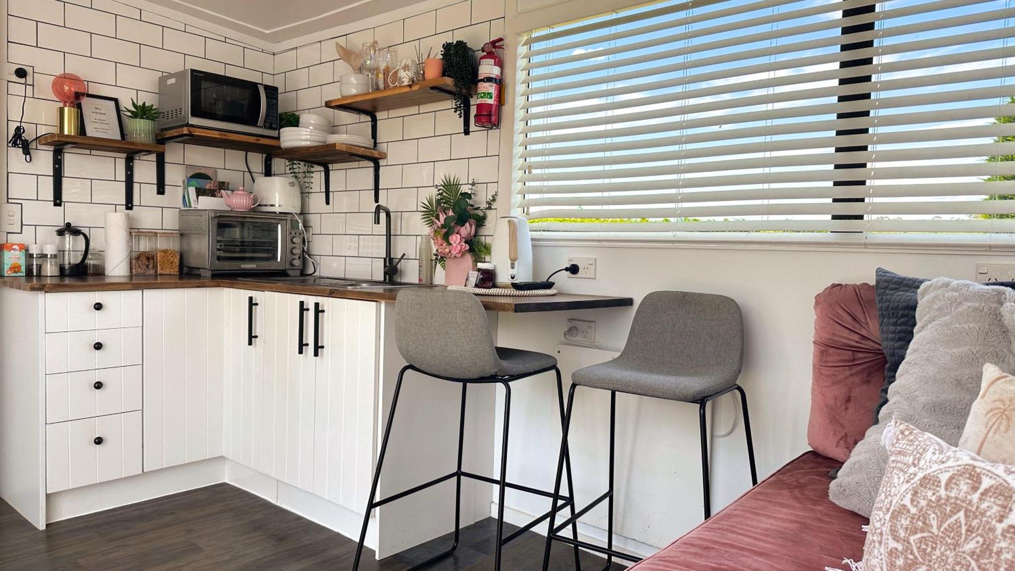 Rustling Oaks Nz Tropical Tiny House Villa Tamahere Екстериор снимка